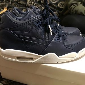 Nike Flight 89’. Brand new with tags and box